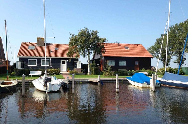 Heerlijk 6 persoons vakantiehuis aan het water in Friesland