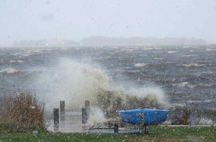 Heerlijk 6 persoons vakantiehuis aan het water in Friesland