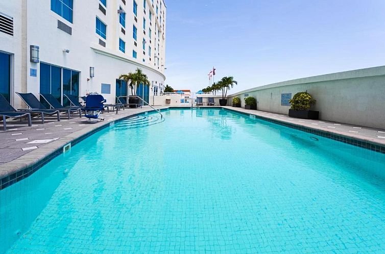 Crowne Plaza Hotel & Resorts Fort Lauderdale Airport/ Cruise