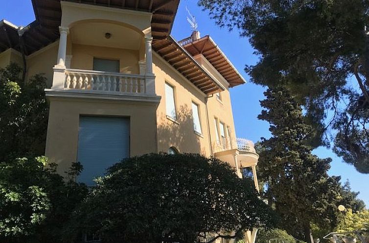 Vrijstaande woning in Ligurië, Italië