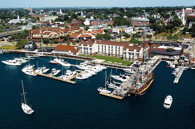 The Newport Harbor Hotel & Marina