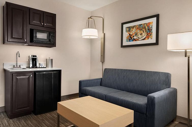 Holiday Inn Express Hotel & Suites Mount Pleasant - Charlest