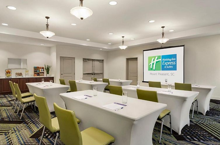 Holiday Inn Express Hotel & Suites Mount Pleasant - Charlest