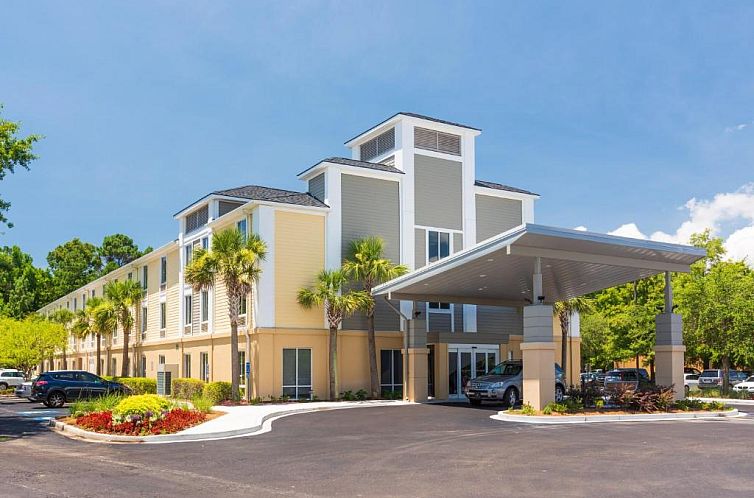 Holiday Inn Express Charleston US Highway 17 & I-526, an IHG