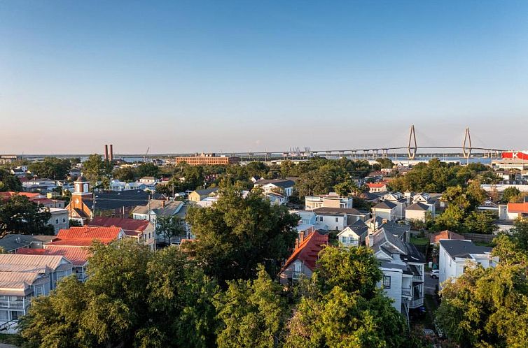 Holiday Inn Charleston Historic Downtown, an IHG Hotel