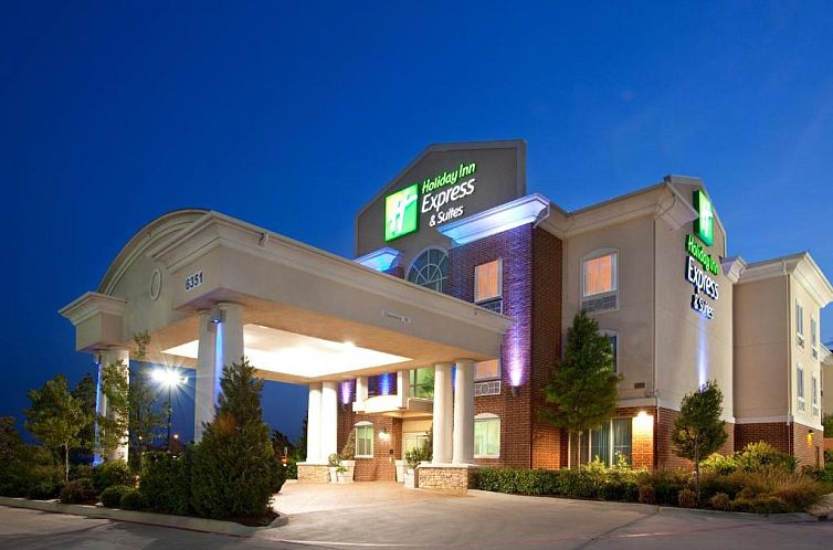 Holiday Inn Express & Suites Fort Worth - Fossil Creek, an I