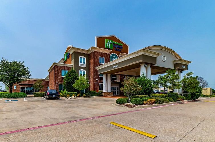 Holiday Inn Express & Suites Fort Worth - Fossil Creek, an I