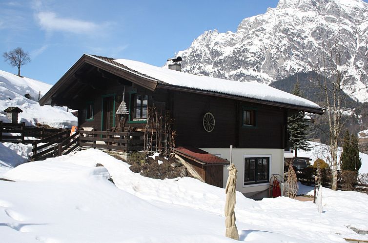 Chalet Madreit