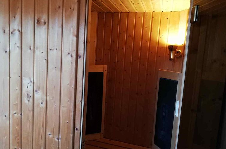 Gezellige 6-persoons vakantiehuis met bubbelbad en sauna in