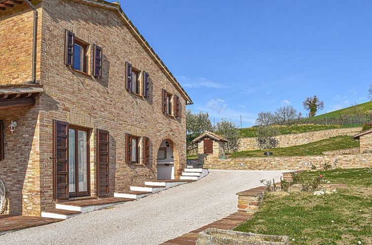 Vrijstaande woning in Marche, Italië