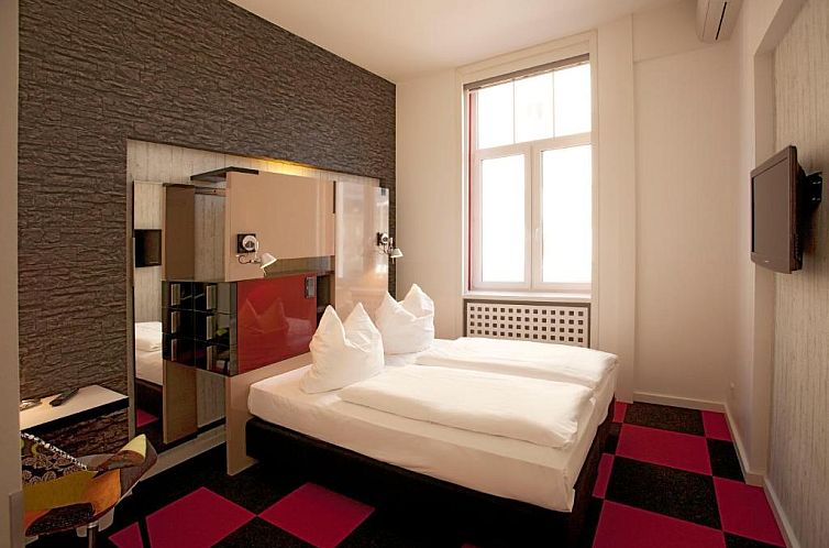 Hotel Cristall - Frankfurt City