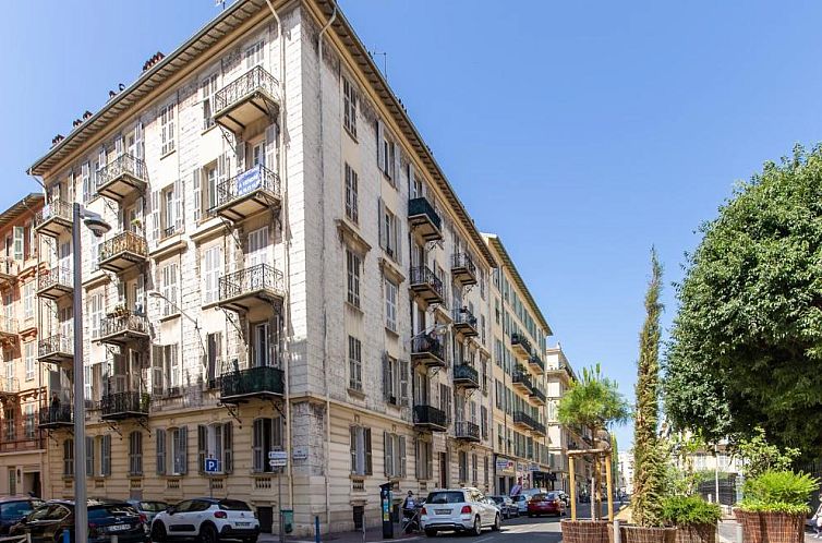 Apartment on Dante street next to the sea