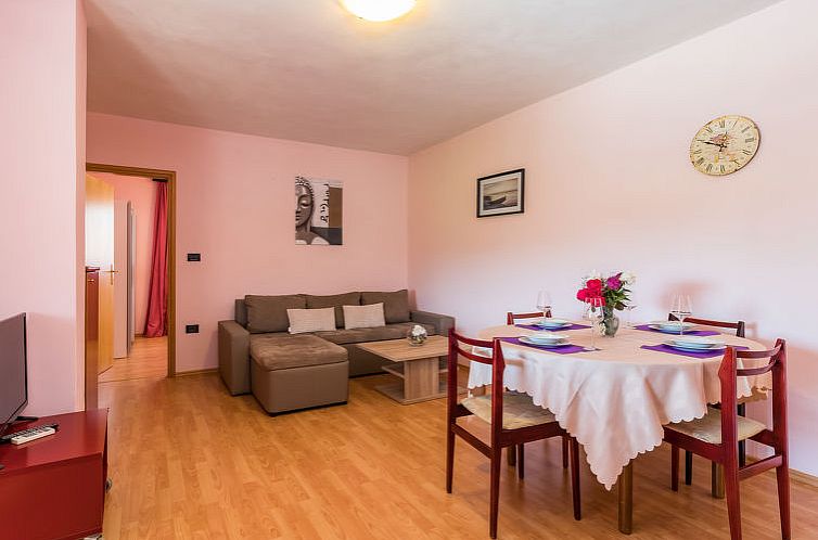 Appartement Koštro