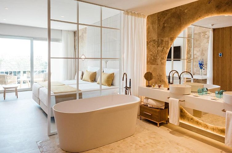 Aguas de Ibiza Grand Luxe Hotel