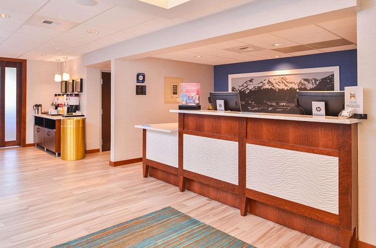 Hampton Inn Seattle Airport