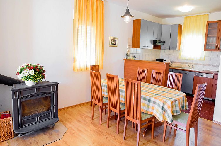 Countryside holiday home Koprivno