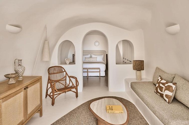 Mystique, a Luxury Collection Hotel, Santorini