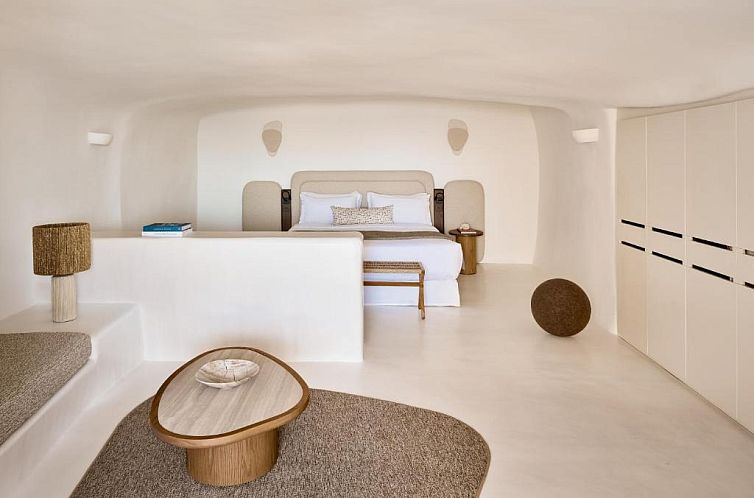 Mystique, a Luxury Collection Hotel, Santorini