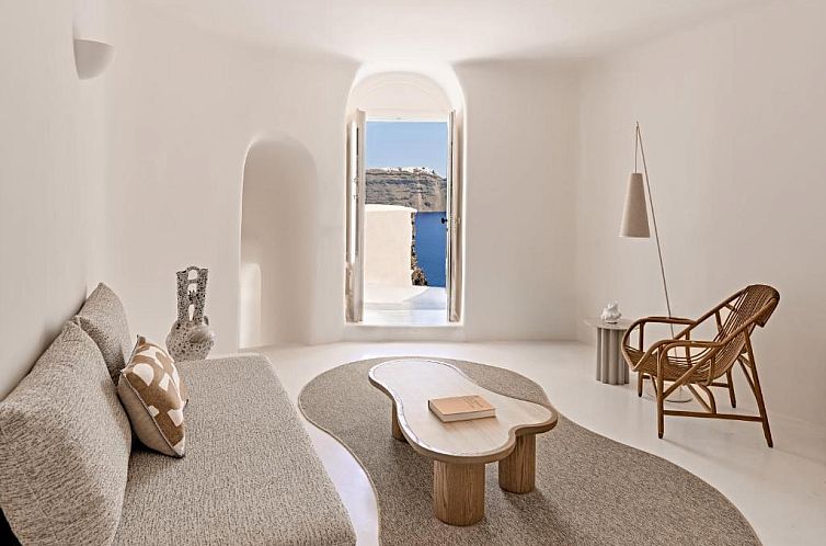 Mystique, a Luxury Collection Hotel, Santorini