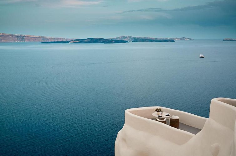 Mystique, a Luxury Collection Hotel, Santorini