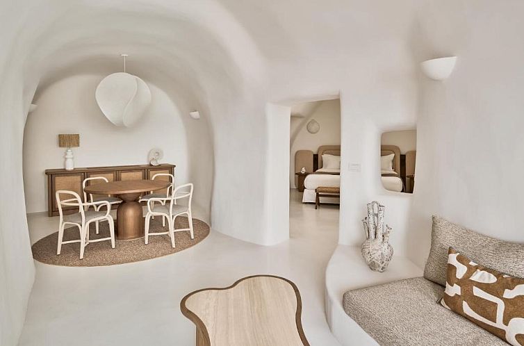 Mystique, a Luxury Collection Hotel, Santorini