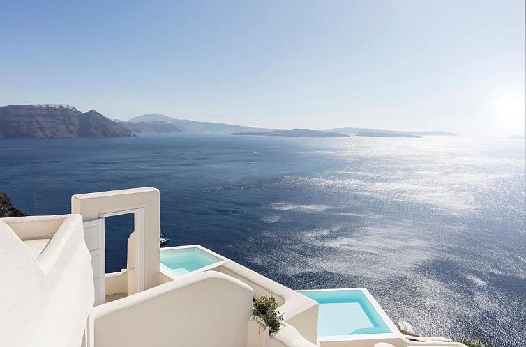 Canaves Oia Suites & Spa