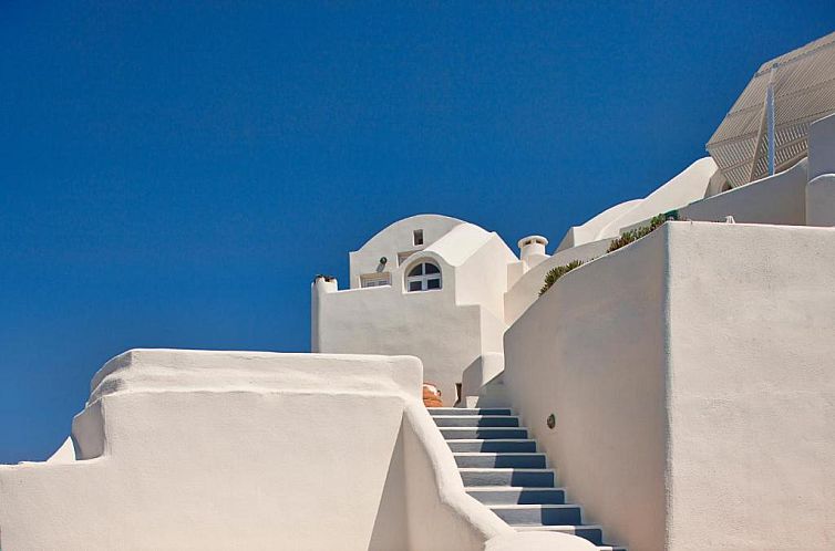 Canaves Oia Suites & Spa