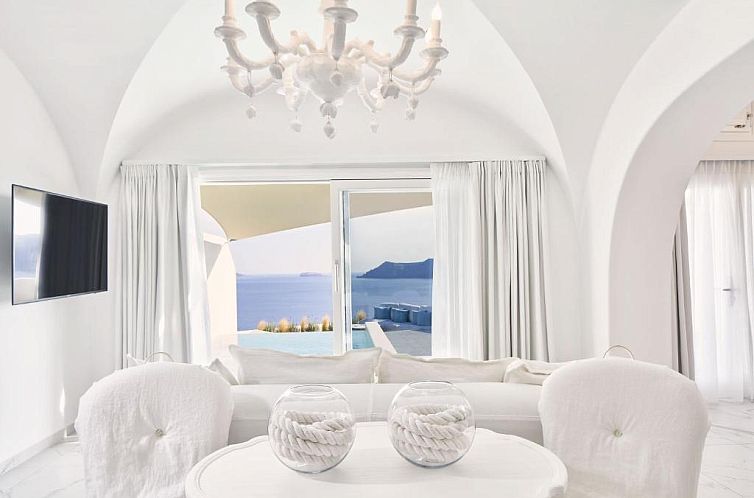 Canaves Oia Suites & Spa