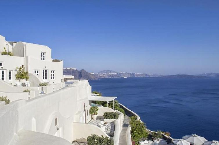 Canaves Oia Suites & Spa