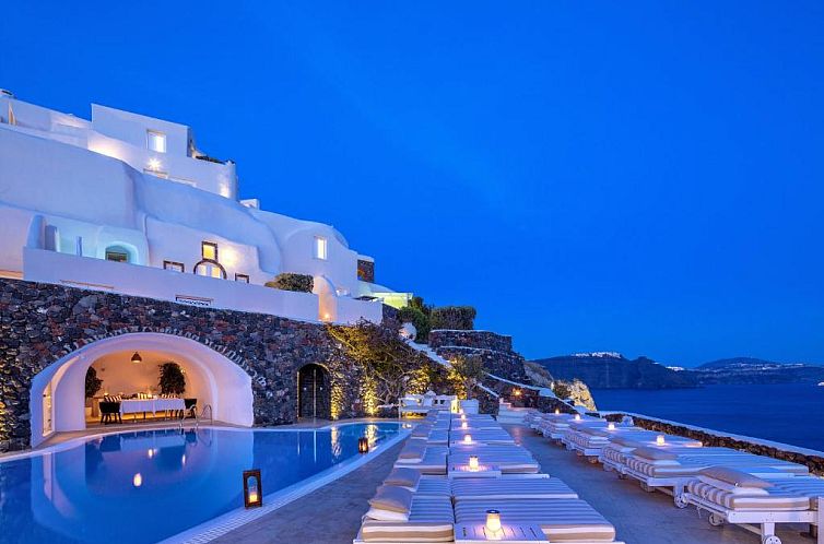 Canaves Oia Suites & Spa