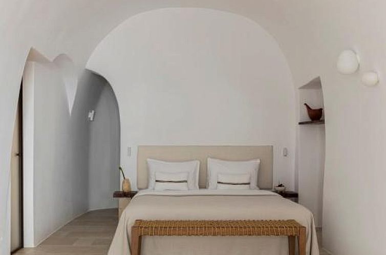 Canaves Oia Boutique Hotel