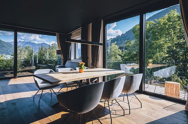 Geschakelde woning in Salzburg, Oostenrijk