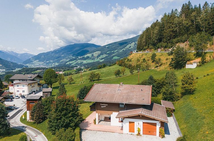 Geschakelde woning in Salzburg, Oostenrijk