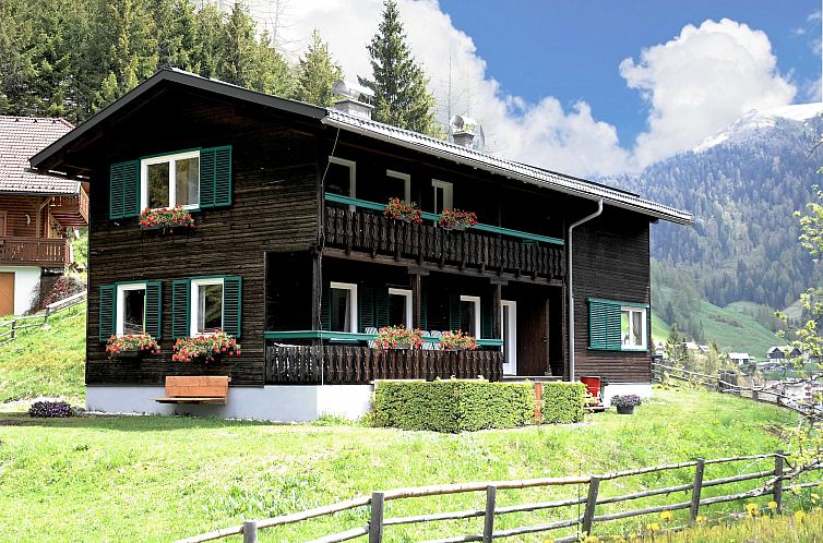 Chalet Innerkrems 1