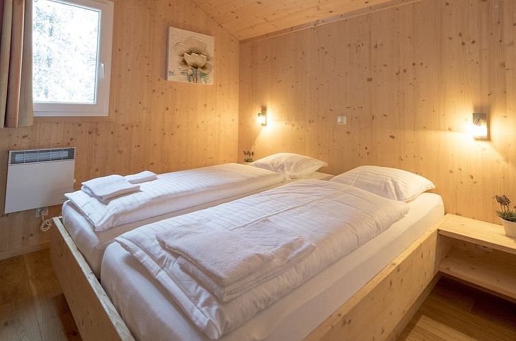 Vakantiehuis #4 mit IR-Sauna & Sprudelwanne innen