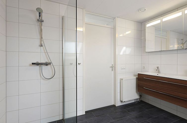 Waterpark Terherne | 4-6-persoons waterwoning - Buitenvaart 