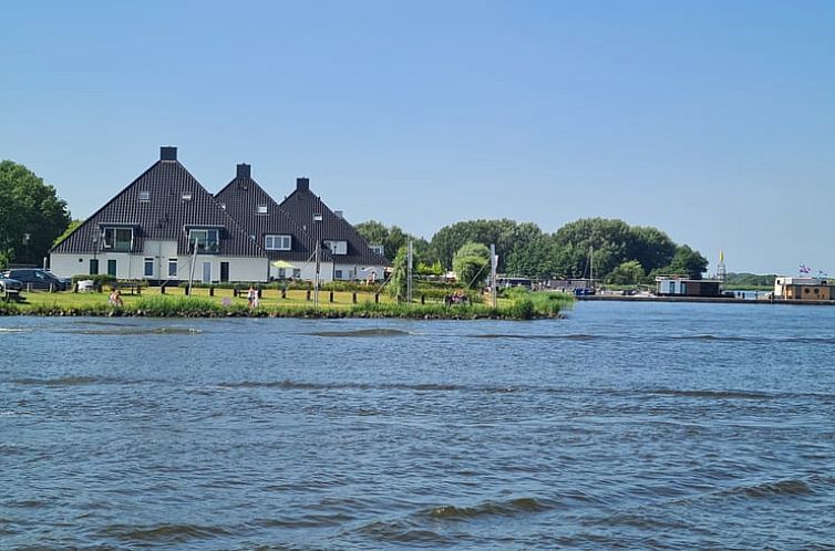 Vakantiehuis in Offingawier/Sneek