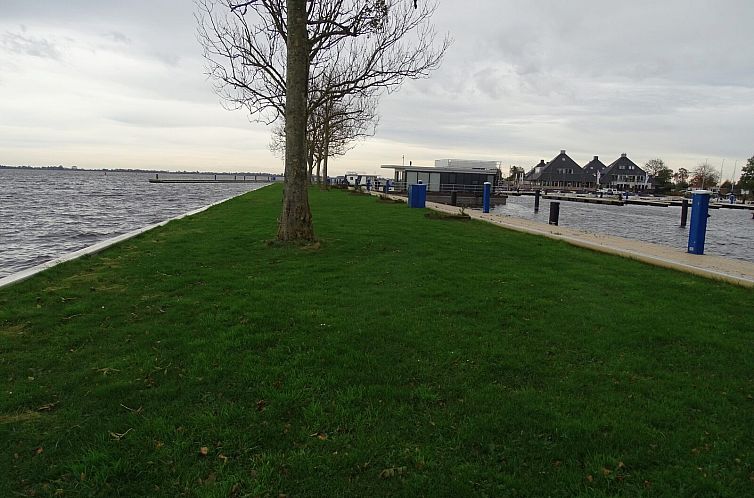 Houseboat 'Iere Fügel' met tuin en 2 SUP's - Paviljoenwei 4