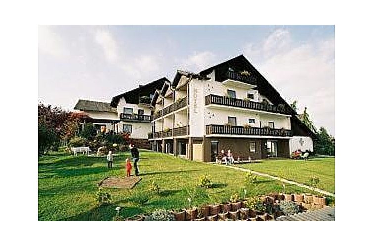 Garni Hotel & Ferienwohnungen Seeschlößchen