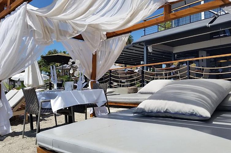 En Vie Beach Boutique Hotel - Adults Only