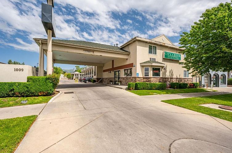 City Creek Inn & Suites