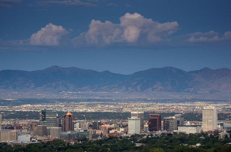 Holiday Inn Express Salt Lake City Downtown, an IHG Hotel