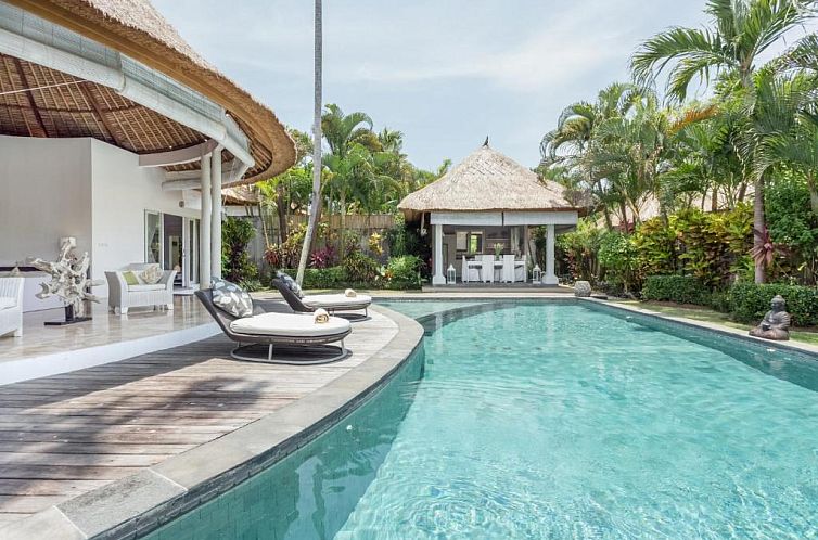 Villa Bliss a paradise of three independent Villas