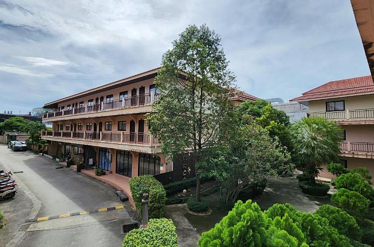 Panupong Hotel