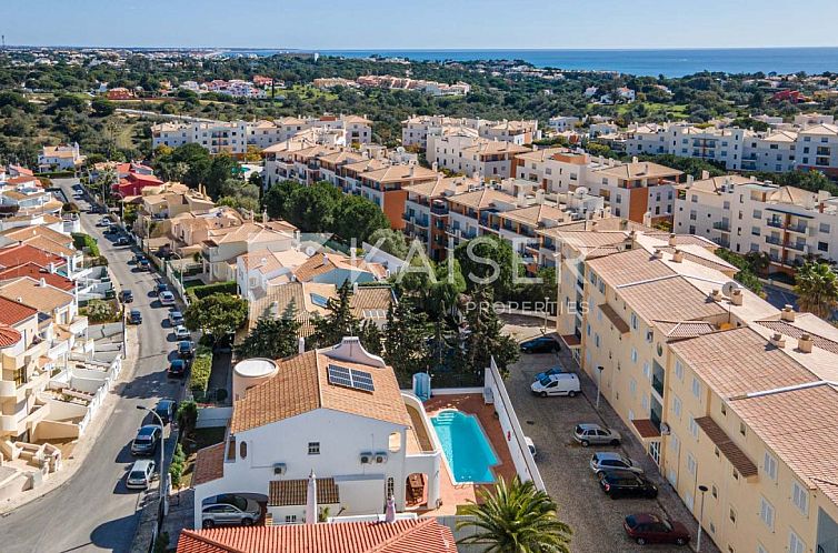 Vrijstaande woning in Faro, Portugal