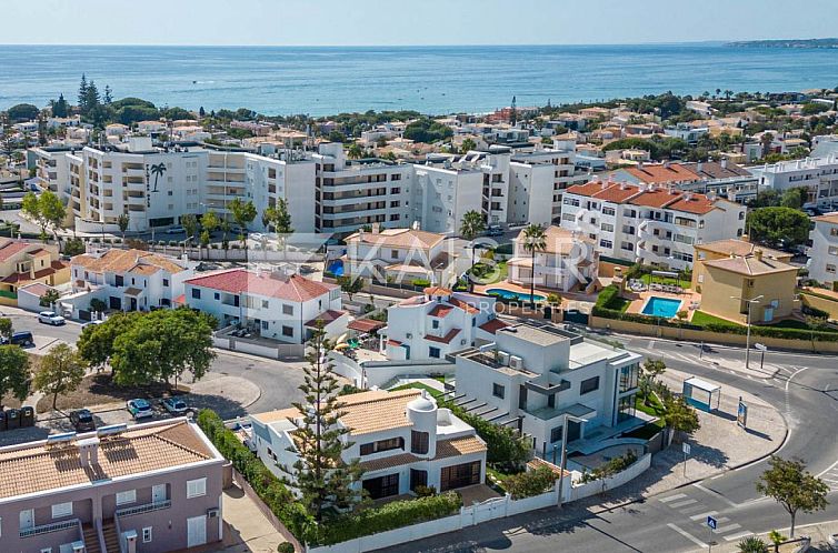 Vrijstaande woning in Faro, Portugal