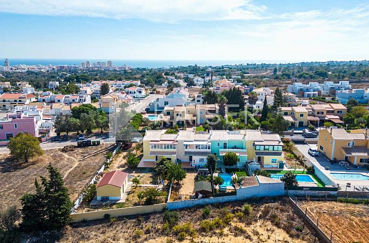 Geschakelde woning in Faro, Portugal