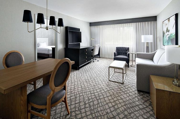 DoubleTree Suites by Hilton Charlotte/SouthPark