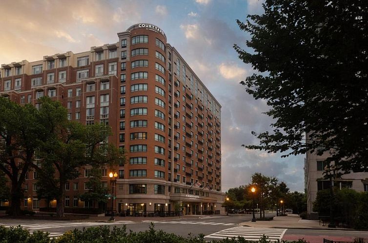 Courtyard by Marriott Washington Capitol Hill/Navy Yard