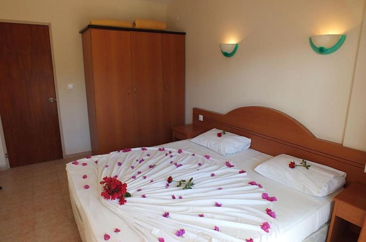 Tuntas Family Suites Kusadasi